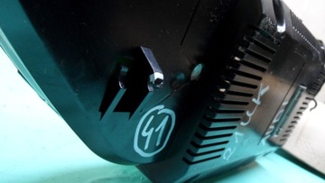 AUDI Q7 4L I 07R PŘÍSTROJOVÁ DESKA BUDÍKY GB 5550007301