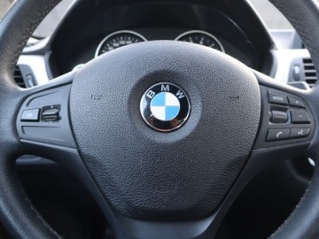 BMW Seria 3 F30-F31-F34 Limuzyna Facelifting 1.5 318i 136KM 2018 BMW 3 318 i, Salon Polska, Serwis ASO, Klima, zdjęcie 17