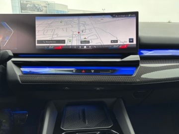 BMW Seria 5 G90-91 Sedan Plug-In 3.0 50e 489KM 2024 BMW 550 550e xDrive PHEV, M PRO,PPF,M Sport,H/K,HA, zdjęcie 18