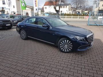Mercedes Klasa E W213 Limuzyna 2.0 200 211KM 2017 Mercedes E 350 E PLUG-IN HYBRID AUT 2017Rok, zdjęcie 5