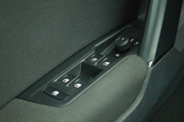 Volkswagen Tiguan II SUV Facelifting 2.0 TSI 190KM 2022 VW Tiguan 2.0 TSI, Salon Polska, 4X4, DSG, zdjęcie 13