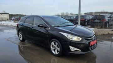 Hyundai i40 Kombi 1.7 CRDi HIGH 136KM 2013 Hyundai i40 ledy xsenon duza navi mały przebieg, zdjęcie 2