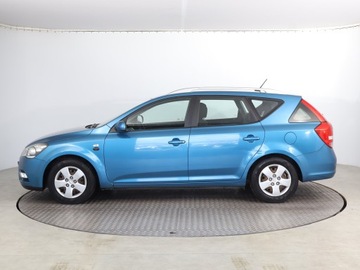 Kia Ceed I SW Facelifting 1.4 DOHC CVVT 90KM 2010 Kia Ceed 1.4 CVVT, Klima, Podgrzewane siedzienia, zdjęcie 2