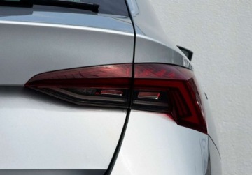 Skoda Octavia IV Liftback 1.5 TSI EVO 150KM 2022 Skoda Octavia Reflektory LED Kamera Keyless Lane Assist Salon PL FVAT, zdjęcie 10