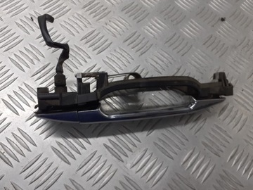 KLIKA PRAVÁ PŘEDNÍ VNĚJŠÍ MERCEDES CLK200 2.0