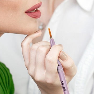 Аппликаторы для губной помады. ВЫДВИЖНАЯ ЩЕТКА ДЛЯ КОНСИЛЕРА