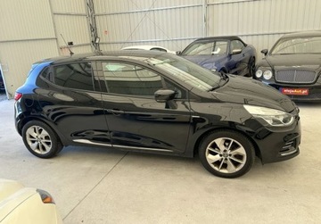 Renault Clio IV Grandtour Facelifting 1.2 Energy TCe 118KM 2016 Renault Clio 1.2 BENZ 118 KM 2016r 108.000 km Warszawa 1.2 Benzyna