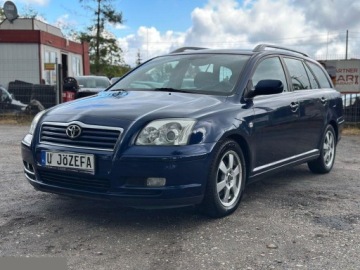 Toyota Avensis II Kombi 2.0 VVT-i 147KM 2006 Toyota Avensis 2.0 VVT-i Combi Executive 147KM 2006r, zdjęcie 1