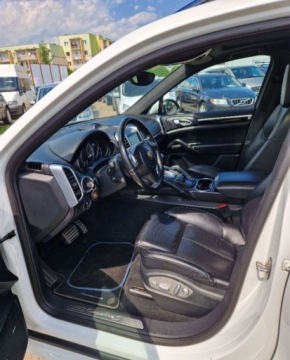 Porsche Cayenne II SUV 4.2 V8 382KM 2014 Porsche Cayenne S 4.2 Pneumatyka BOSE Panorama Kamera 4.1 Diesel 382KM, zdjęcie 11