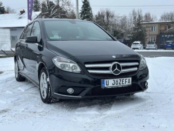 Mercedes Klasa B W246 Sports Tourer 180 BlueEFFICIENCY 122KM 2011 Mercedes-Benz Klasa B 180 (BlueEFFICIENCY) 122KM 2011r, zdjęcie 3