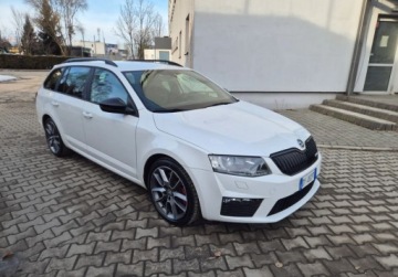 Skoda Octavia III RS Kombi 2.0 TDI 184KM 2014 Skoda Octavia 2.0 TDI RS 184km Canton skora bez rdzy NAVI 2.0 Diesel 184KM, zdjęcie 2