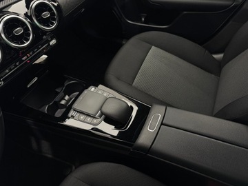 Mercedes CLA C118/X118 2022 Mercedes-Benz CLA 180 180 7G-DCT / 1 właściciel /, zdjęcie 22