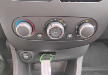 Renault Clio IV Hatchback 5d ENERGY dCi 90KM 2015 Renault Clio 2015r SALONOWY. 1.5 DCI. Uszkodzony tyl. Jezdzi. 1.5 Diesel, zdjęcie 14