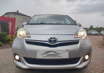 Toyota Verso-S 1.33 Dual VVT-i 99KM 2011 Toyota Verso S SUPER STAN Brak korozji Zadbany Gwarancja Zobacz 1.3, zdjęcie 2