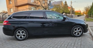 Peugeot 2017 Peugeot 308 2.0 SW 181Ps.Automat Panorama Navi Serwis 2017 2.0 Diesel 181KM, zdjęcie 15