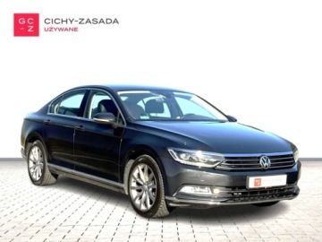 Volkswagen Passat B8 Limousine 2.0 TDI BlueMotion SCR 190KM 2019 Volkswagen Passat SalonPL 190KM DSG TDI HighlineSkoraACCNavi18Business ASO, zdjęcie 2