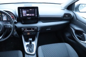 Toyota Yaris IV 2021 Toyota Yaris 1.5 Hybrid, Salon Polska, Serwis ASO, zdjęcie 7
