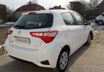 Toyota Yaris III Hatchback 5d Facelifting 2017 1.0 VVT-i 72KM 2020 Toyota Yaris Okazja Benzyna 72KM, zdjęcie 14