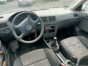 Volkswagen Golf IV Hatchback 1.9 TDI 100KM 2002 Volkswagen Golf 1.9TDI 101km 02r, zdjęcie 6