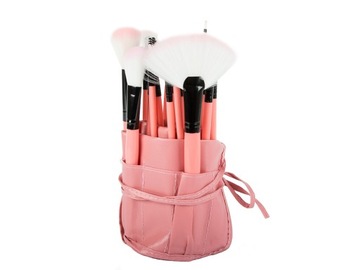 НАБОР ПРОФЕССИОНАЛЬНЫХ КИСТЕЙ ДЛЯ МАКИЯЖА 24 ШТ.