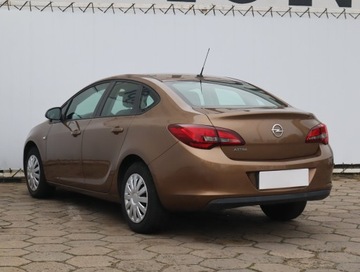 Opel Astra J Sedan 1.6 Twinport ECOTEC 115KM 2017 Opel Astra 1.6 16V, Salon Polska, 1. Właściciel, zdjęcie 3