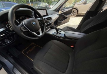BMW Seria 5 F10-F11 Touring Facelifting 520d 190KM 2017 BMW Seria 5 2.0D 190KM navi gwarancja LED AUTOMAT bezwypadkowy, zdjęcie 9