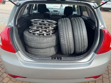 Kia Ceed I Hatchback 5d Facelifting 1.4 DOHC CVVT 90KM 2010 Kia Ceed LIFT 1.4 90KM Klima 2x kola 1-reka Gotowy do jazdy 1.4 90KM, zdjęcie 5