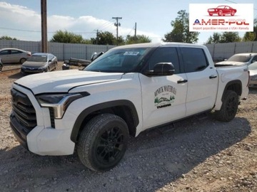 Toyota Tundra II 2023 Toyota Tundra 2023, 3.4L, 4x4, CREWMAX SR, po gradobiciu 3.4 Benzyna 389KM