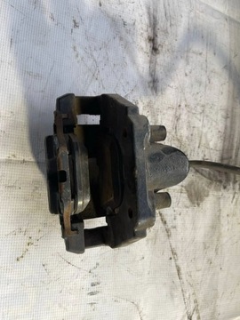 BMW 6 E63 E64 2005 TŘMENY