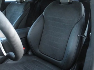 Mercedes GLC C254/X254 Coupe 2.0 200 204KM 2026 MERCEDES-BENZ GLC 200 4-Matic AMG Line 2.0 (204KM) 2026, zdjęcie 3