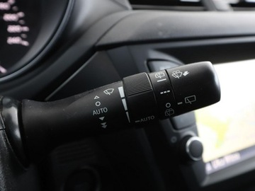 Toyota Avensis III Wagon Facelifting 2015 1.8 Valvematic 147KM 2016 Toyota Avensis Edition-S automat navi grzane, zdjęcie 30