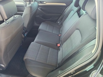 Volkswagen Passat B8 Variant Facelifting 2.0 TDI SCR 200KM 2022 Volkswagen Passat serwis ASO 2.0TDI 200KM bezwypadkowy pakiety AppConnect, zdjęcie 15