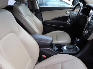 Hyundai Santa Fe III SUV Facelifting 2.0 CRDi 185KM 2017 Hyundai Santa Fe 2.0 CRDi, Salon Polska, zdjęcie 8