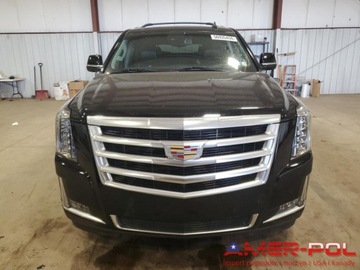 Cadillac Escalade III 2015 Cadillac Escalade _LUXURY_4x4_6.2 L_2015r 6.2 Benzyna 420KM, zdjęcie 4
