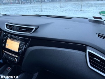 Nissan Qashqai II Crossover 1.2 DIG-T 115KM 2015 Nissan Qashqai Nissan Qashqai 1.2 DIG-T N-Vision 1.2 Benzyna 115KM, zdjęcie 21