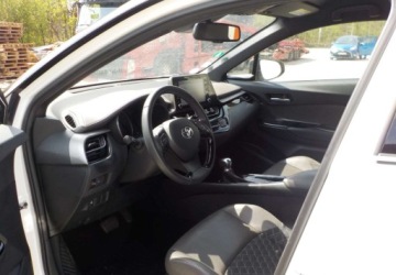 Toyota C-HR I Crossover Facelifting 1.8 Hybrid 122KM 2020 Toyota C-HR Okazja 1.8 Hybryda 122KM, zdjęcie 29