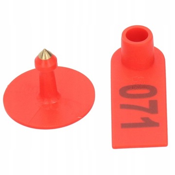 Серьги с номерами обозначают жетоны овец,