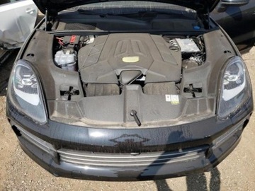 Porsche Cayenne III 2023 Porsche Cayenne 2023, 3.0L, 4x4, COUPE, porysowany lakier, zdjęcie 10