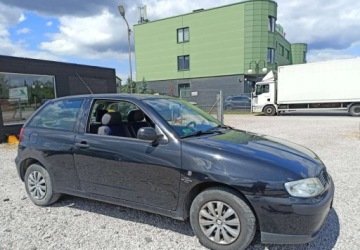 Seat Ibiza III 1.4 16V 75KM 2001 Seat Ibiza Seat Ibiza 1.4 Benzyna 75KM, zdjęcie 5