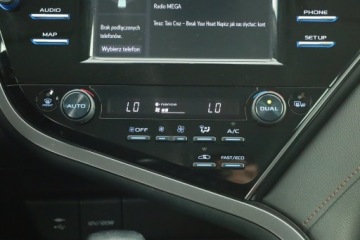 Toyota Camry IX Sedan 2.5 Hybrid Dynamic Force 218KM 2020 Toyota Camry 2.5 Hybrid, Salon Polska, zdjęcie 10