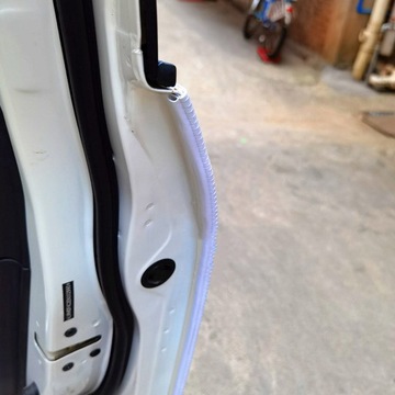 ПРОКЛАДКА АВТОМОБИЛЬНОГО БАМПЕРА ДЛЯ ПРЕДОТВРАЩЕНИЯ СТОЛКНОВЕНИЙ