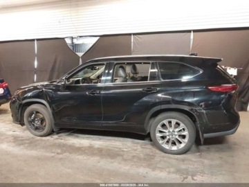 Toyota Highlander III 2022 Toyota Highlander Limited 2022 3.5l 3.5 Benzyna 295KM, zdjęcie 2