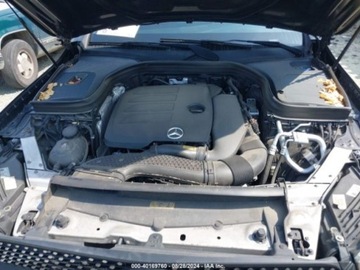 Mercedes GLC C253 2020 Mercedes-Benz GLC 300 Coupe, 2020r., 4x4, 2.0L 2.0 Benzyna 255KM, zdjęcie 11