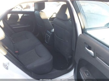 Chrysler 300C II 2021 Chrysler 300 2021r., 3.2l, od ubezpieczalni 3.2 Benzyna 392KM, zdjęcie 9