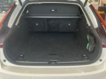 Volvo V90 II 2025 VOLVO V90 T6 AWD Plug-In Hybrid Plus Dark Combi 2.0 (398KM) 2025, zdjęcie 15