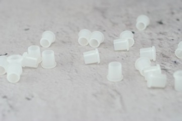 белая втулка для плетеного кабеля LOFT