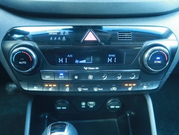 Hyundai Tucson III SUV 2.0 CRDI 185KM 2016 Hyundai Tucson 2.0 CRDi, Salon Polska, Serwis ASO, zdjęcie 12