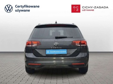 Volkswagen Passat B8 Variant Facelifting 1.5 TSI EVO 150KM 2023 Volkswagen Passat reflektory LED kamera nawigacja tempomat aktywny FV, zdjęcie 3