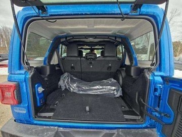 Jeep Wrangler IV 2024 Jeep Wrangler Sahara 2024 3.6 Benzyna 285KM, zdjęcie 3