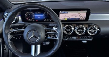 Mercedes Klasa A W177/V177 Hatchback Plug-In Facelifting 1.3 250e 218KM 2023 Mercedes-Benz Klasa A SalonPL A250e AMG LINE LED Hybryda Plug-In FV VAT23, zdjęcie 12